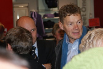 Reinhard Petzold (rechts), Maiks Vater