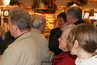 Peter Schmidt und Michale Scholze (im Hintergrund)