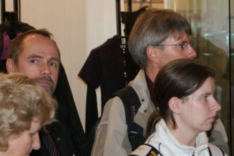 Uwe Ebermann (rechts hinten), Präsident des Bautzener LV Rot-Weiß 90