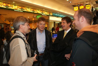 Uwe Ebermann, Reinhard Petzold, Michael Scholze und Maiks Trainier Wolfram Bott (von links)
