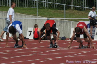 Das sieht klar nach einem Fehlstart aus. Der Sportler wurde aber nicht disqualifziert (siehe auch Bilder 43-45)