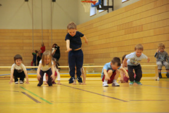 Trainingseinheit bei den Vorschulkindern