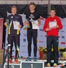 18.05.2016 Artur Stehr (links) bei der Siegerehrung der Duathlon-DM - Bautzener Triathlon-Freunde