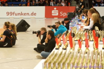 Immer alles im Blick: Jury und Fotografen - Uwe Warmuth