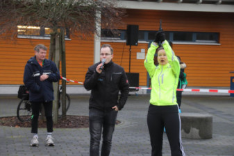 Silvesterlauf 2019 - Startbereich und Start