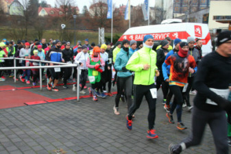 Silvesterlauf 2019 - Startbereich und Start