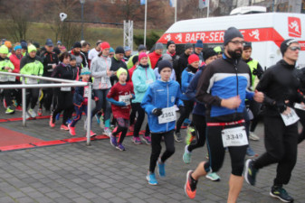 Silvesterlauf 2019 - Startbereich und Start