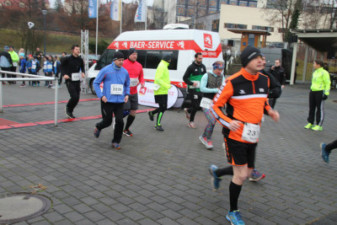 Silvesterlauf 2019 - Startbereich und Start
