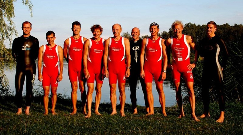 Gruppenfotos von den Triathleten